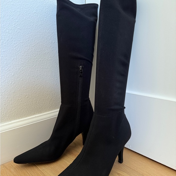 Iconic Prada knee-high stretchy boots - Picture 1 of 5